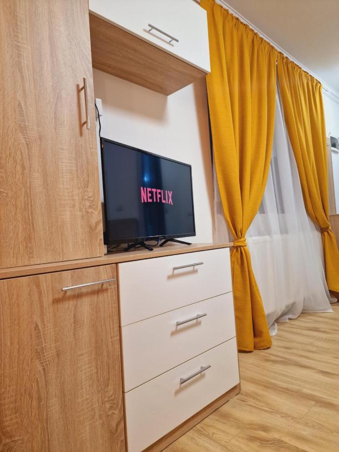 Airport Easy Link Apartamento Iasi Exterior foto