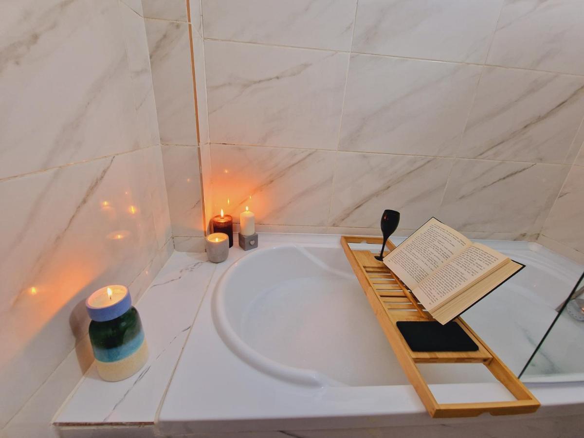 Airport Easy Link Apartamento Iasi Exterior foto